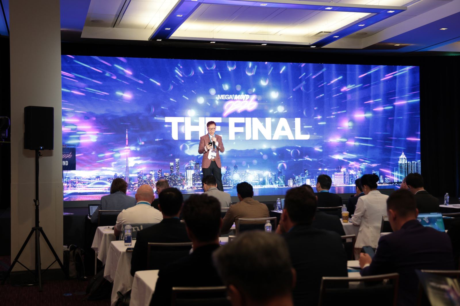 Il palco della finale del contest MEGA'MIND